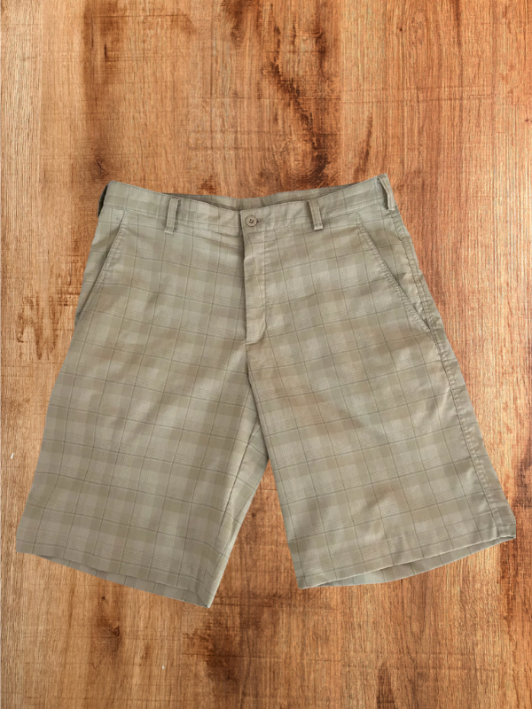 Classic Nike Shorts (M/32)
